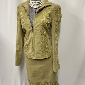 Company Ellen Tracy Skirt Suit Size 8 & 6 Suede Like Feel 28 X 23 Two Piece Set